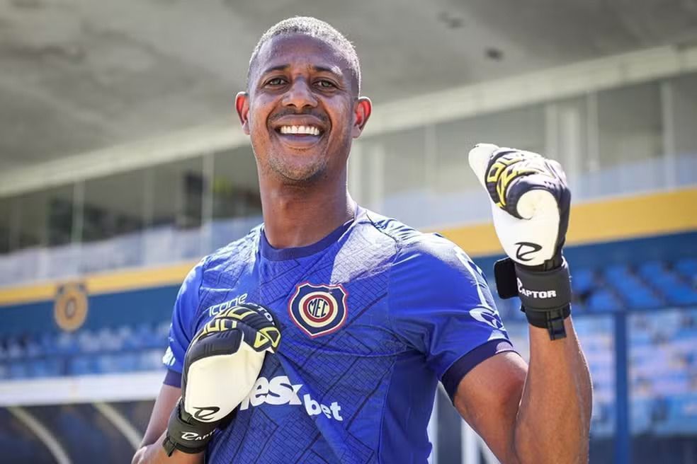 O goleiro Mota, hoje no Mixto-MT, já vestiu a camisa do Madureira