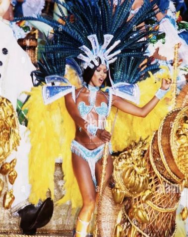 Naomi Campbell no desfile da Portela • Instagram/Naomi Campbell