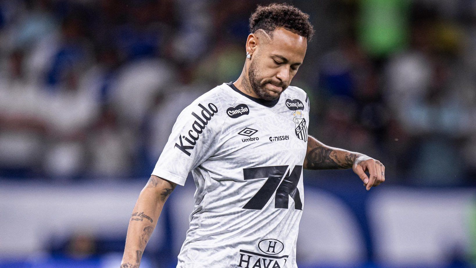 Neymar durante aquecimento antes de Cruzeiro x Santos