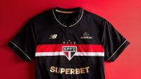 Nova camisa do São Paulo ganha elogios fora do país: "Como não amar?"