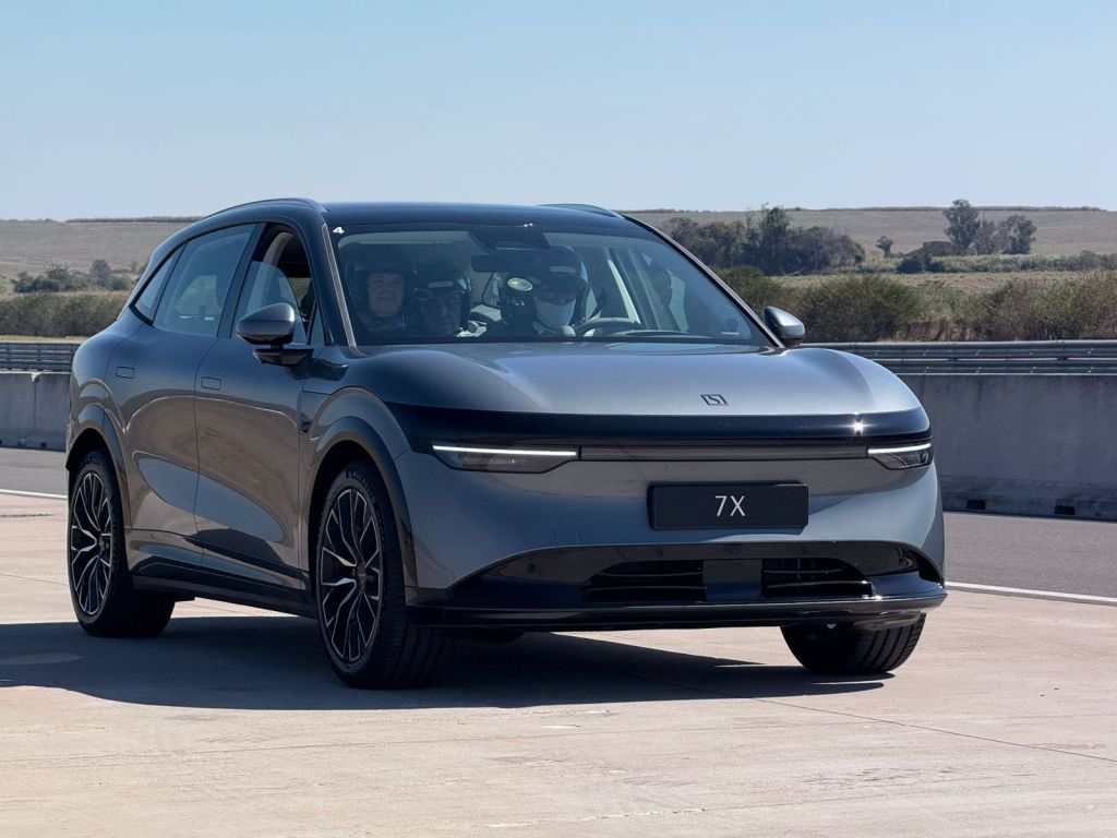 Zeekr 7X chega por R$ 448 mil