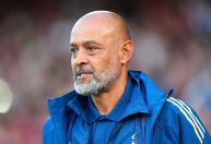 Técnico do Forest admite atrito com dono do clube e alimenta rumor de saída