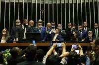 Mesa da Câmara encaminha denúncias contra deputados à Corregedoria
