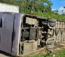 Ônibus com torcedores do Bahia tomba antes de jogo contra Sport
