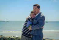 Benedict Cumberbatch temeu ter passado dos limites com Olivia Colman