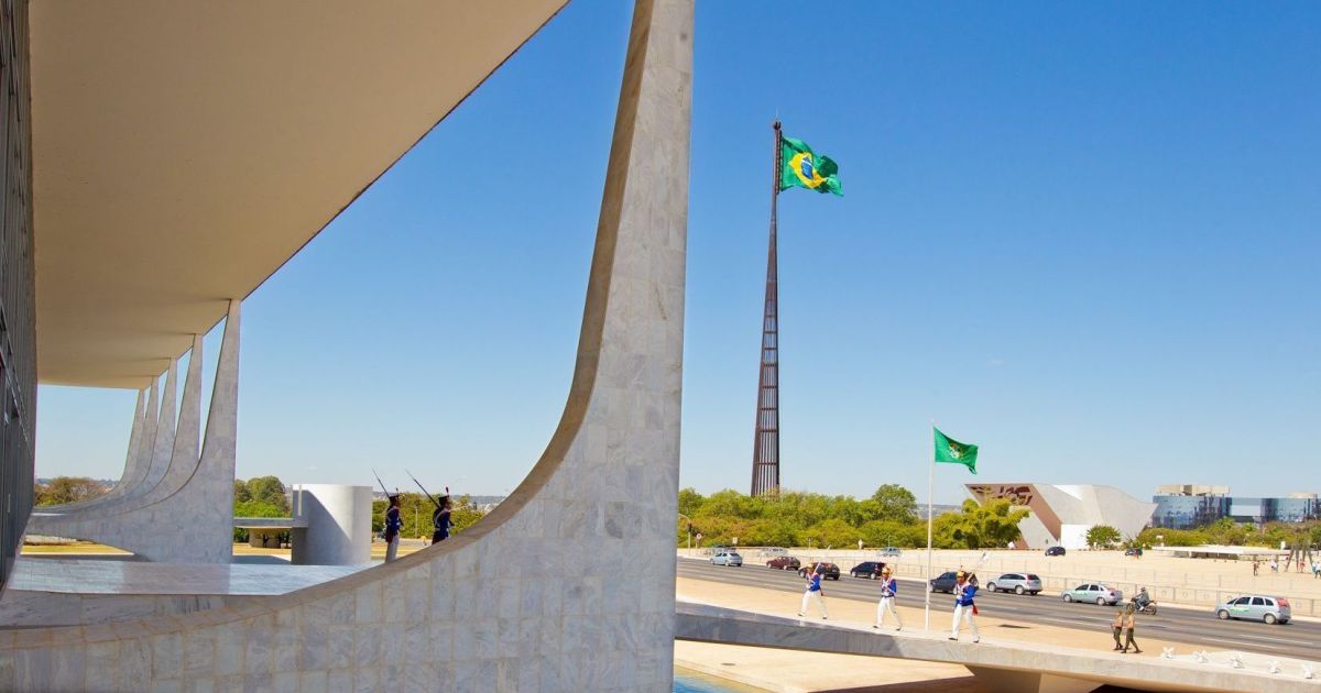 Semana será de tempo seco e céu claro em Brasília