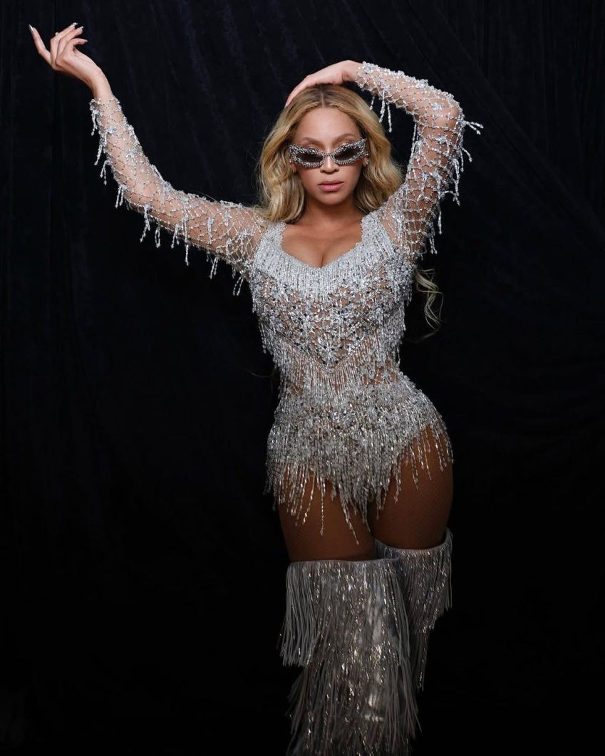 Beyoncé usando PatBo durante a turnê "Renaissance" • Instagram/Beyoncé