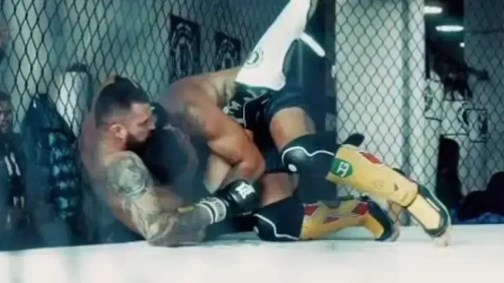 Alex Poatan treina na academia "Fighting Nerds"