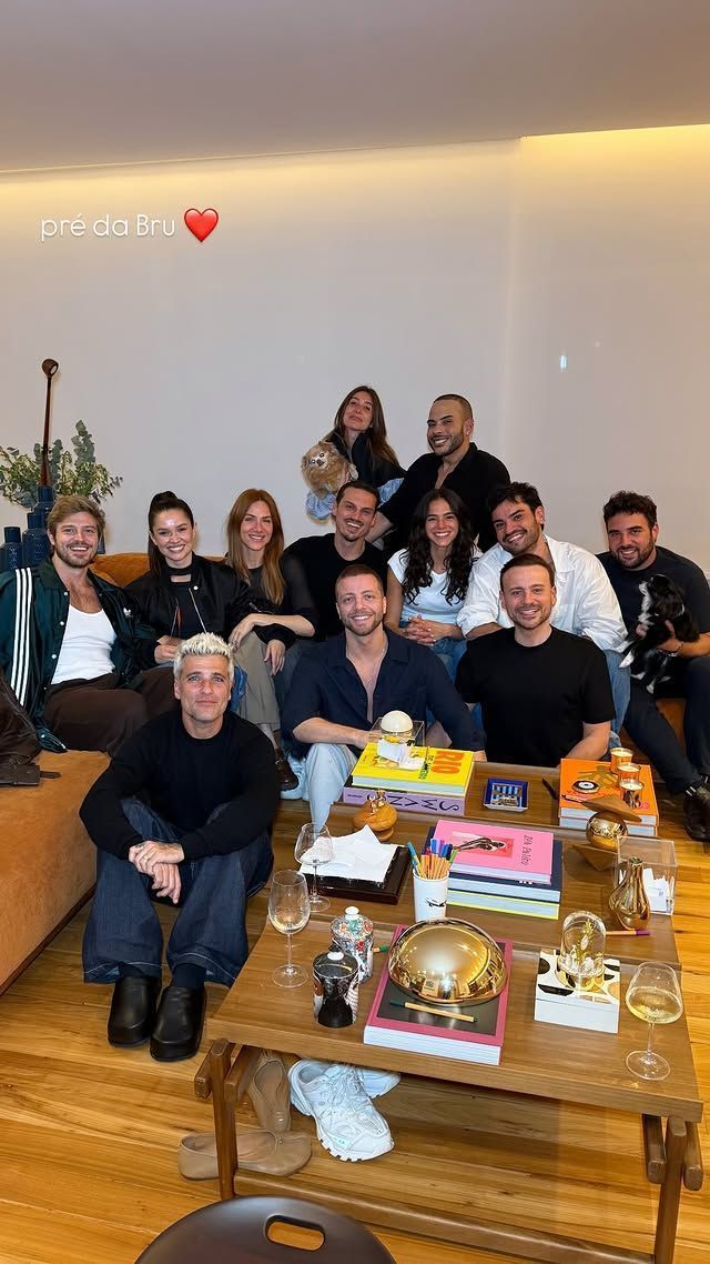 Juliette, Bruno Gagliasso e Giovanna Ewbank vão em pré-aniversário de Bruna Marquezine • Reprodução/Instagram