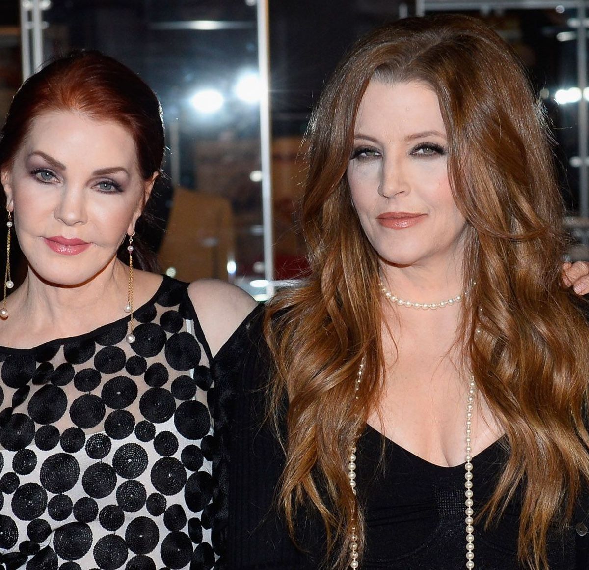 Priscilla Presley revela como foi desligar aparelhos da filha Lisa Marie |  CNN Brasil