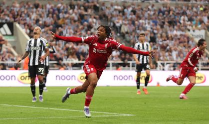 Liverpool vence Newcastle em jogo com gol e lesão de convocados da Seleção
