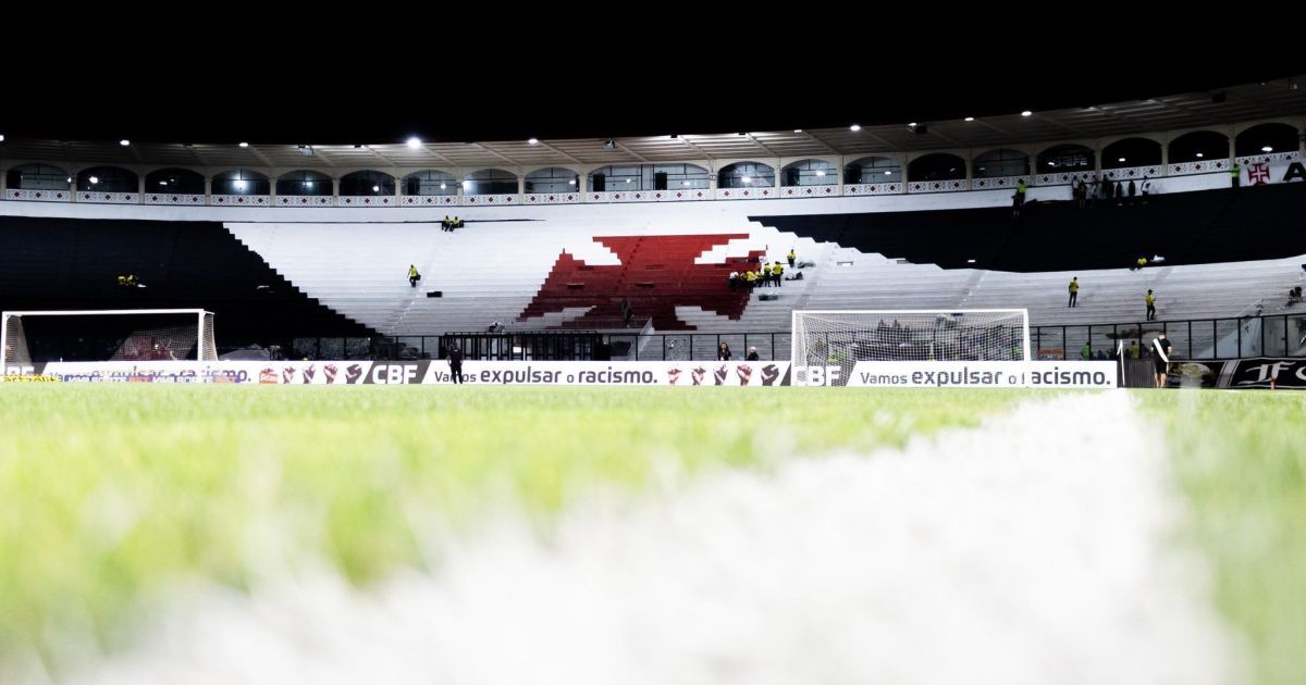 Vasco enfrenta Madureira para tentar classificação às quartas do Carioca
