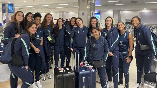 Seleção Feminina desembarca na Tailândia para a disputa do Mundial