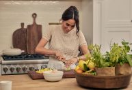 Meghan Markle anuncia retorno de sua série de lifestyle; veja o trailer