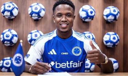 Cruzeiro anuncia contratação de Luis Sinisterra, ex-Bournemouth