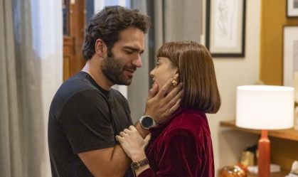 "Vale Tudo": Afonso tem recaída, trai Fátima e passa a noite com Solange