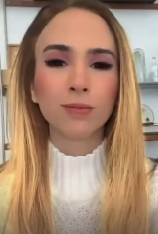 Tatá Werneck surgiu loira nas redes sociais neste domingo (3) • Instagram/Tatá Werneck