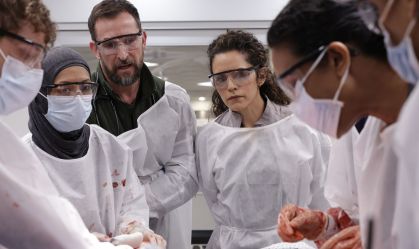 "The Pitt": 2ª temporada do drama médico ganha trailer tenso; veja
