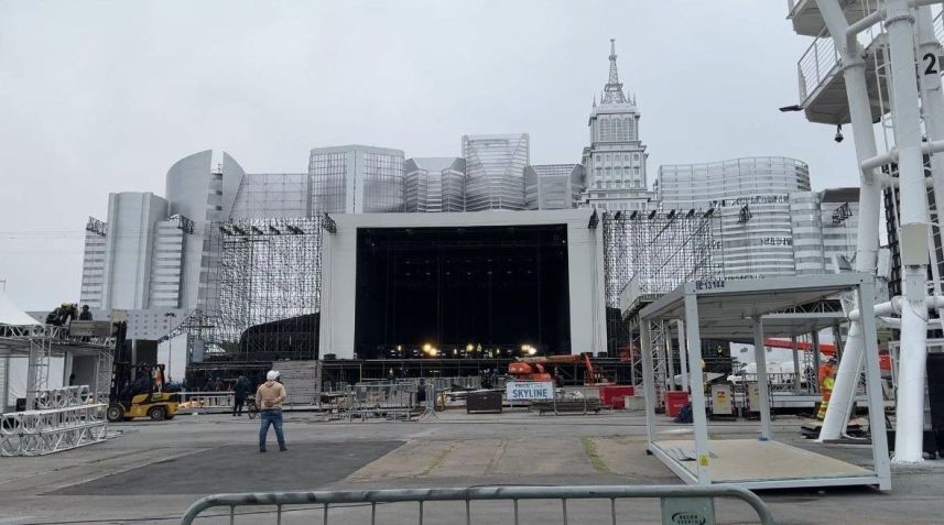 Montagem da 2ª edição do The Town está sendo finalizada no Autódromo de Interlagos, em São Paulo • Ana Beatriz Dias/CNN