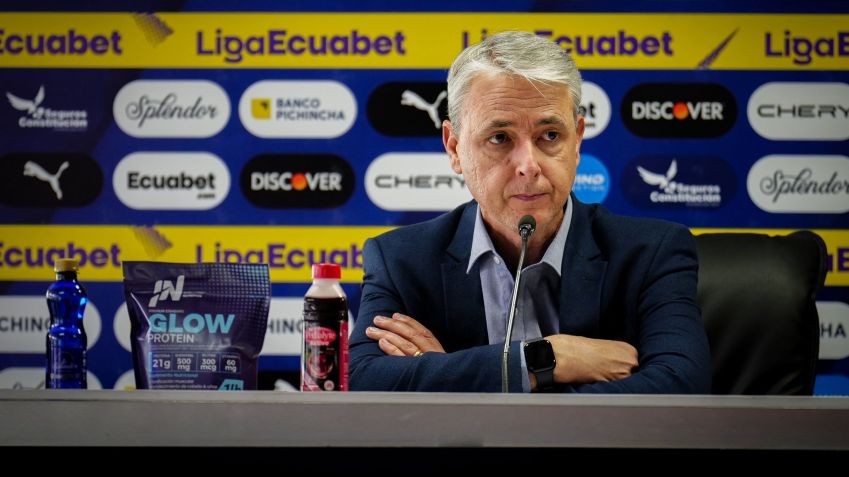 Tiago Nunes, técnico da LDU, reencontra o Botafogo • Foto: Divulgação/ LDU