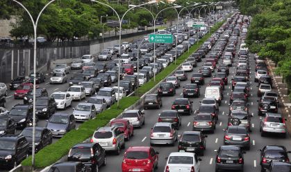 Barulho de trânsito aumenta risco de depressão e ansiedade, mostra estudo