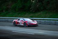 Elétrico da BYD atinge 472 km/h e se torna o mais rápido do mundo