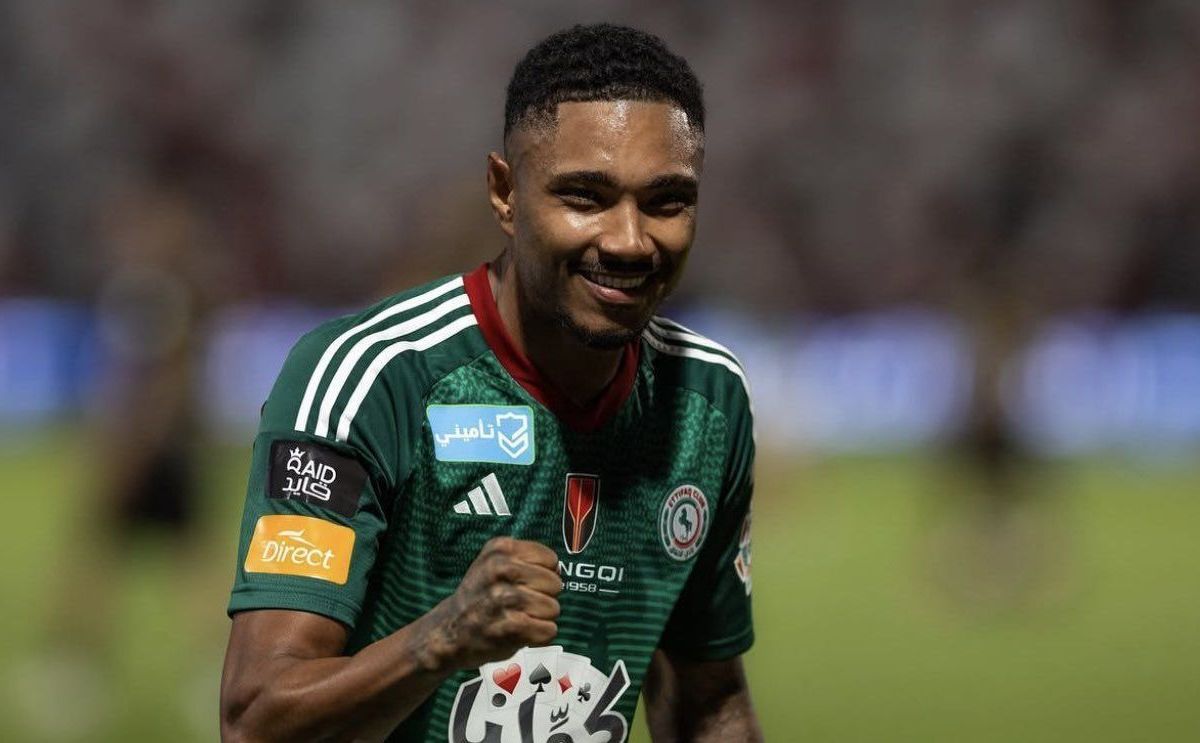 VITINHO CHEGOU!!! Dorival da aval para a chegada de reforço!