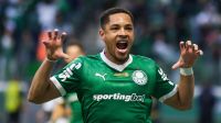 Palmeiras vence o Ceará de virada e abafa crise com a torcida