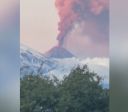 Vídeo: Vulcão em erupção na Rússia lança fumaça a mais de 6km de altura