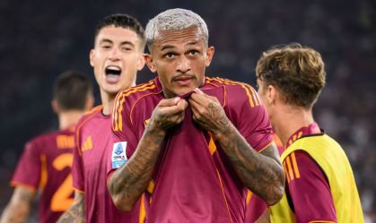 Ex-Flamengo, Wesley marca primeiro gol pela Roma em estreia na Serie A