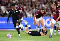 Estêvão vira o mais jovem do Chelsea a dar assistência na Premier League