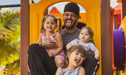 Zé Felipe sobre se tornar pai de três: "Mudou tudo na minha vida"