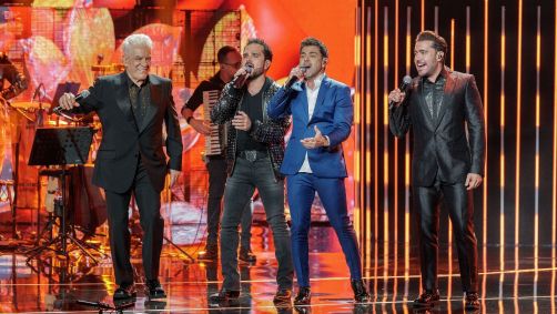 Zezé Di Camargo e Luciano ao lado de Matogrosso e Mathias na gravação do DVD “Pedaço de Minha Vida”, em comemoração aos 50 anos da dupla