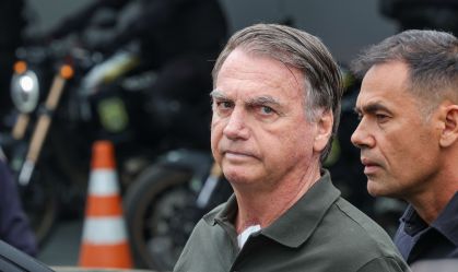 Bolsonaro tem alta hospitalar após passar noite internado em Brasília