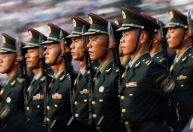 Armas, roupas e convidados: Símbolos do desfile militar da China