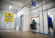 Com 64 casos e uma morte, hospital de Porto Alegre decreta surto de Covid