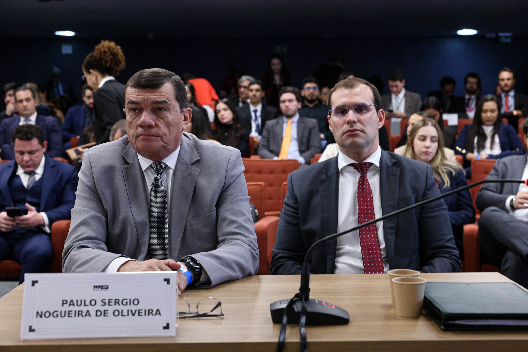 Paulo Sergio Nogueira de Oliveira e Andrew Fernandes Farias durante interrogatório dos réus na ação penal sobre o que seria um plano de golpe contra o resultado da eleição de 2022, em junho de 2025