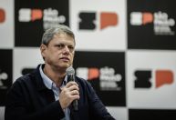 Tarcísio faz reunião com força-tarefa que atua na morte de ex-delegado