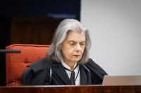 Cármen Lúcia questiona defesa de Paulo Nogueira: "Demover do quê?"