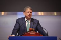 Atlas: 46,3% acreditam que Bolsonaro deveria ter Tarcísio como candidato