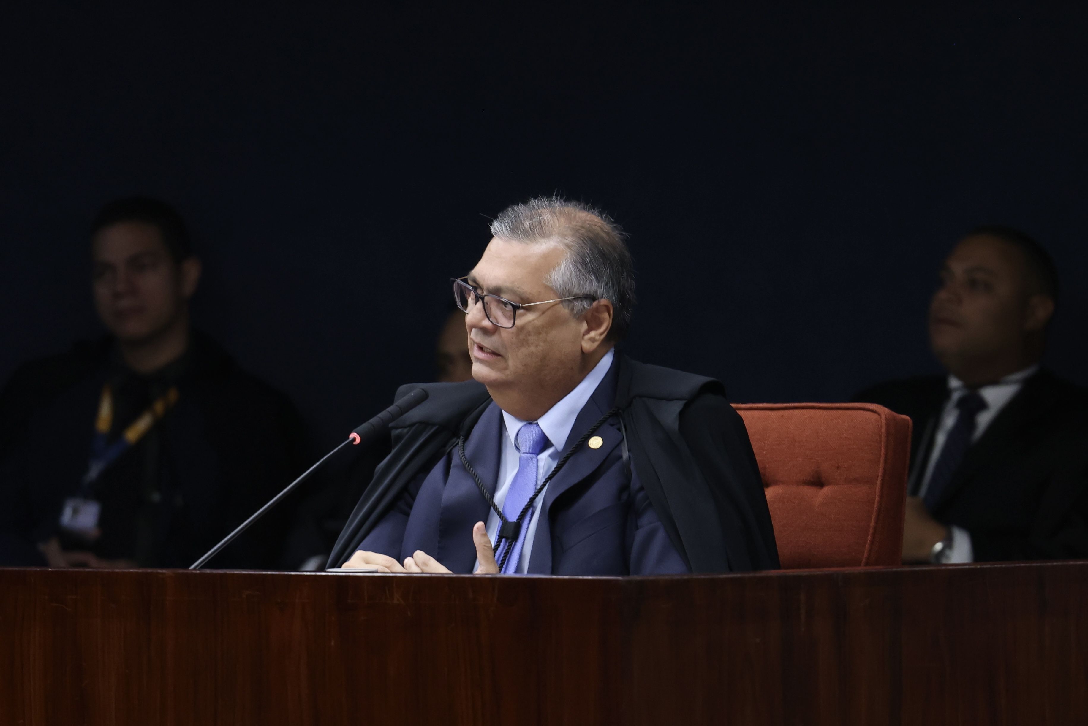 O ministro Flávio Dino na sessão do STF do julgamento de Bolsonaro e de mais sete réus da trama golpista