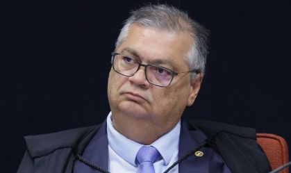 Ex-assessora atuava "supostamente sob ordens diretas" de Lira, diz Dino