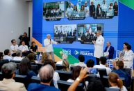 Lula defende ampliar Mais Médicos e elogia Nísia, ex-ministra demitida