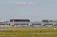 Polônia abate drones russos em seu território e fecha aeroportos