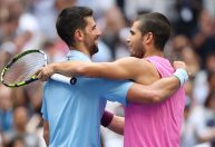 Sem perder sets, Alcaraz vence Djokovic e carimba vaga na final do US Open