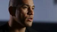 Poatan diz em qual condição lutou quando perdeu cinturão do UFC: "Nem 50%"