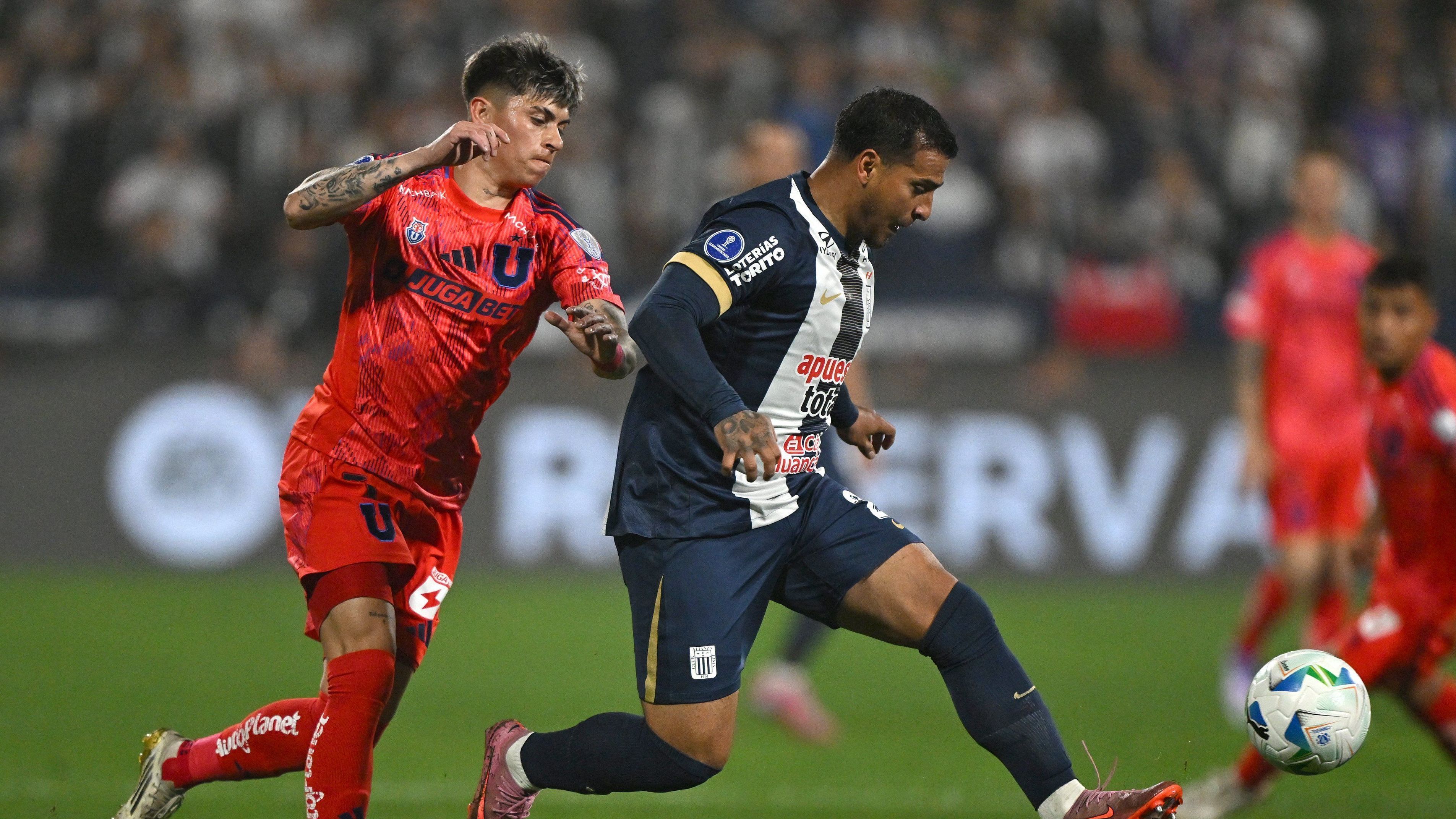 Lance em Alianza Lima x Universidad de Chile, pela Sul-Americana