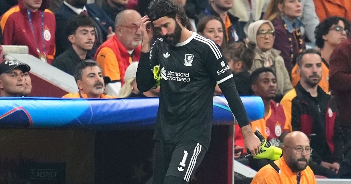 Copa em risco? Alisson fica fora por lesão até perto do fim da temporada