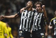Com um a menos, Atlético-MG segura Mirassol e vence no Brasileirão