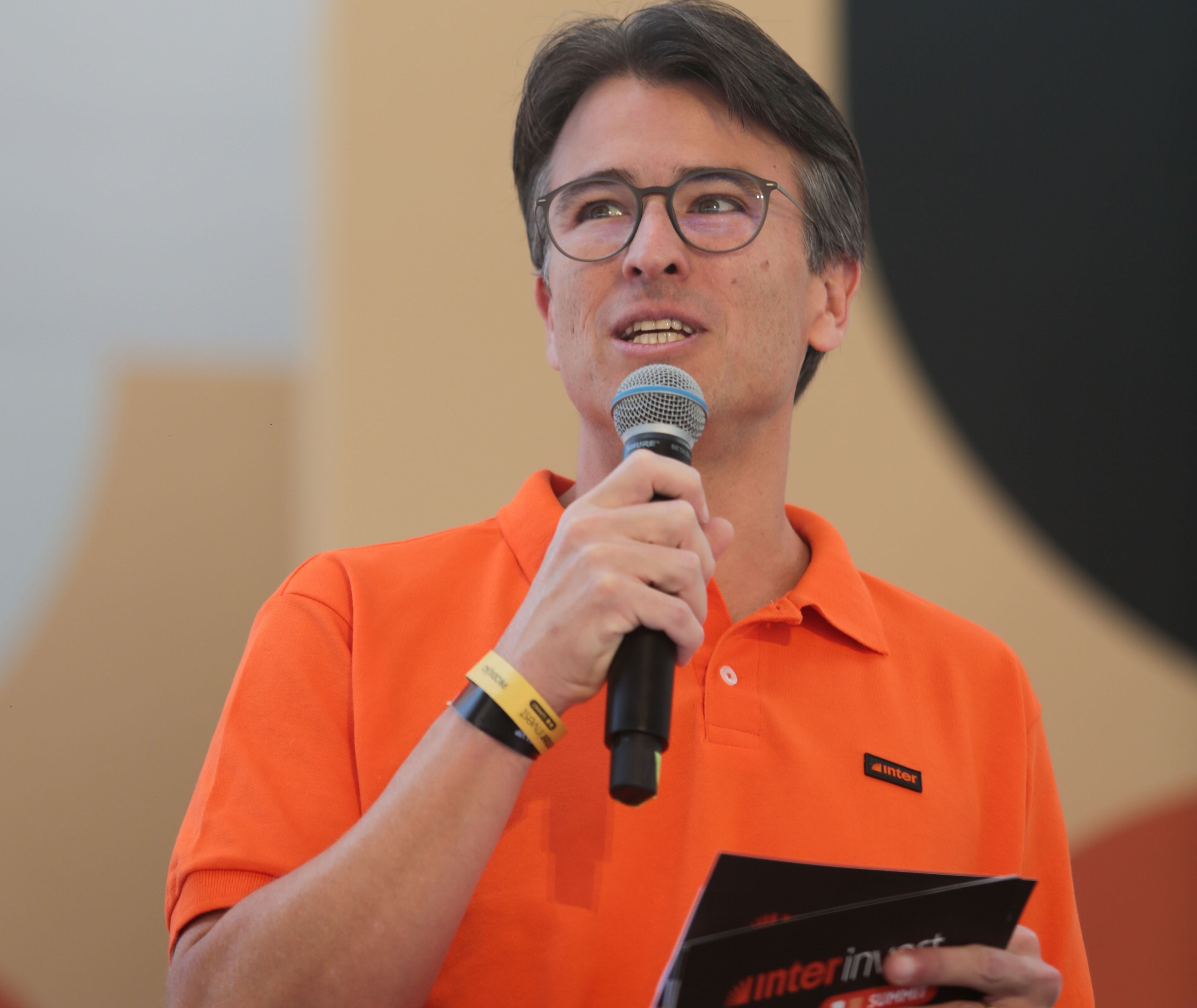 Queremos democratizar investimentos e ensinar disciplina, diz CEO do Inter